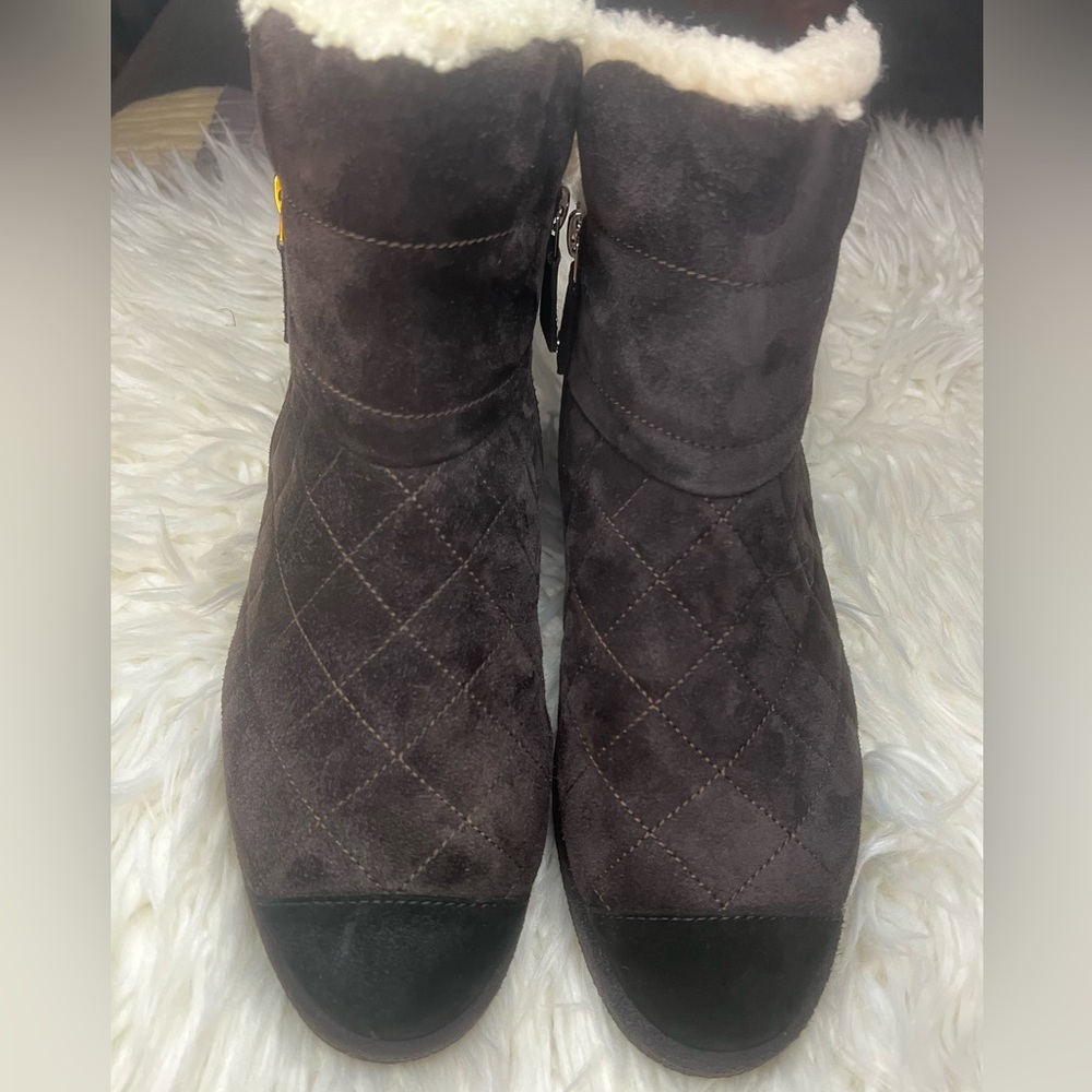 Sold ❌❌❌❌❌❌❌CHANEL Short Boots Mouton 35 1/2